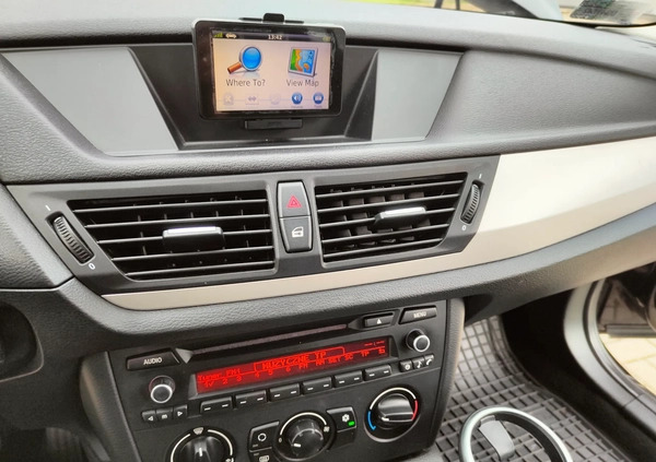 BMW X1 cena 33900 przebieg: 263500, rok produkcji 2011 z Żarów małe 407